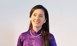 Mới gia nhập showbiz, con gái NSƯT Vũ Linh đã gặp ồn ào phải công khai xin lỗi 