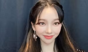 Netizen Hàn "tới công chuyện" khi "nữ thần" Karina aespa lộ ảnh da mặt chưa qua chỉnh sửa