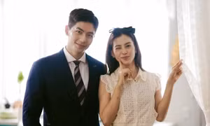 Bộ Tứ Báo Thủ sắp rời rạp, Hoa hậu Tiểu Vy liền nói rõ mối quan hệ với Quốc Anh?