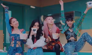 BLACKPINK thay đổi 5 phân cảnh trong MV Lovesick Girls bản Nhật: Jisoo gây tiếc nuối nhất!
