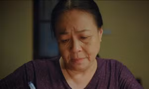 Thương Ngày Nắng Về: Cuốn sách của Vân Vân liệu có tạo nên phép màu cứu mẹ khỏi bệnh tật?