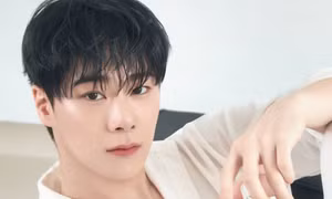 Nam idol K-Pop vừa qua đời từng xuất hiện trong phim có Nhã Phương đóng chính