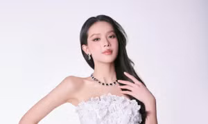 Thanh Thủy khoe nhan sắc ngọt ngào trong video của Miss International 2024