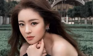 Đắng lòng thiên kim tiểu thư xứ Đài hằng ngày 'rửa mặt' bằng nước mắt khi chồng vướng lao lý
