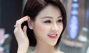 Chỉ dùng 5 từ để khen Hồng Diễm mà Lương Thu Trang (Mặt Nạ Gương) gây tranh cãi cực gắt