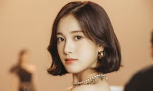 J (STAYC) bị săm soi bàn tán vì làm được điều nhiều nữ idol đình đám khác chưa thể