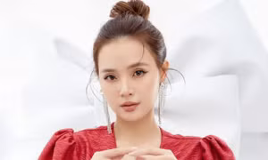 Choáng váng trước những bộ đồ 'trống trên hở dưới' của 'hot girl đời đầu' Midu