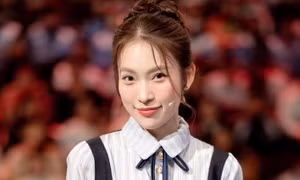 MC Khánh Vy phản ứng ra sao trước nghi vấn tự ý nói tiếng Hàn ở fan meeting Jisoo (BLACKPINK)?