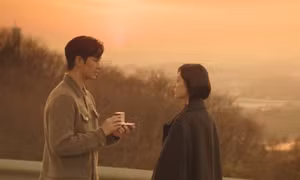 Queen Of Tears: Chiếc nhẫn Hyun Woo cầu hôn Hae In lần thứ hai có gì đặc biệt?