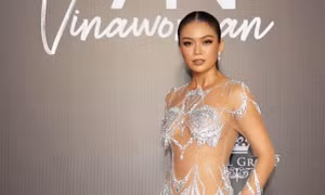 'Sốc tưng người' khi 'mỹ nữ đình đám' tiết lộ cái giá phải trả khi muốn mặc đầm xuyên thấu 'hở bạo'