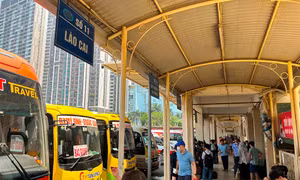 Ngày đầu nghỉ lễ 30/4, khách tăng hơn 300% tại các bến xe