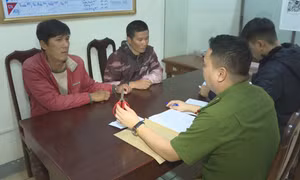 Giả danh công an để cướp dây chuyền