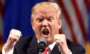 Ông Trump chỉ trích Chủ tịch Cục Dự trữ Liên bang Mỹ, công kích Walmart