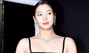 Nàng thơ 18+ trong bộ phim đang thu hơn 100 tỷ đồng ở rạp Việt