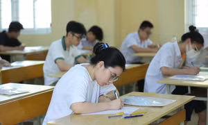 Lãnh đạo Bộ GD&ĐT yêu cầu thành phố Hà Nội sớm có giải pháp xây dựng trường lớp, đáp ứng nhu cầu người học
