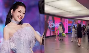 Chi Pu được fan Trung Quốc mua quảng cáo phủ sóng ở ga tàu điện ngầm