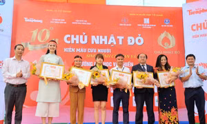 Báo Tiền Phong phát động Chủ nhật Đỏ 2024 hiến máu cứu người tại Trường ĐH Văn Hiến