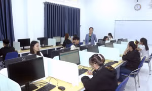 Thêm trường đại học có điểm sàn ở mức... 'kịch sàn'