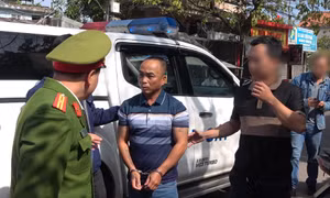 Bắt giữ hai ‘đạo chích’ chuyên chôm đồ thờ ở Huế
