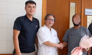 Cứu sống bệnh nhân người Mỹ bị bóc tách động mạch chủ, nguy kịch