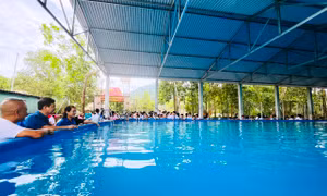 Quảng Trị khánh thành, bàn giao 3 công trình Bể bơi cho em