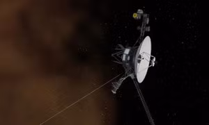 NASA tắt thiết bị khoa học của tàu thăm dò Voyager 2 khi nó đang lơ lửng giữa không gian