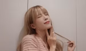 Thiều Bảo Trâm đăng ảnh khoe nhan sắc xinh đẹp, không ngại khẳng định đang độc thân