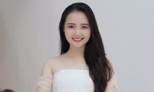 Nữ sinh kinh tế đam mê công việc dẫn chương trình và hành trình trưởng thành qua từng trải nghiệm
