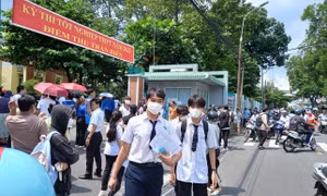 Kỳ thi tốt nghiệp THPT: Thí sinh lưu ý những vật dụng bị cấm mang vào phòng thi