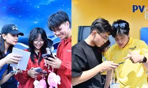 Gen Z rinh quà chất từ hơn 100 gian hàng Ngày thẻ Việt Nam - Sóng Festival 2024