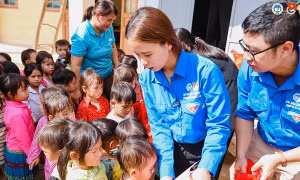 Đoàn trường ĐH Kinh tế Quốc dân: Dự án "Góp gạch xây trường" khánh thành 3 trường tiểu học