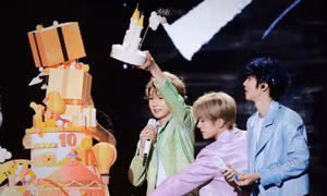 Concert TFBOYS "Hẹn ước 10 năm": Suốt quá trình bất ổn, chỉ một khẩu hiệu fan đều đồng lòng