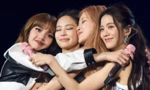 Rộ tin BLACKPINK không đồng tái ký chỉ Rosé ở lại, cổ phiếu YG tụt không phanh