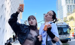 Rò rỉ một đoạn "Brand New Día", Lisa BLACKPINK sẽ kết hợp với Rosalía?
