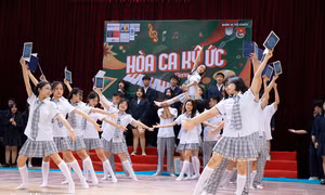 Fiereco Day: Teen "mở cửa trái tim" nói lời yêu với ngôi nhà chung THPT Chu Văn An