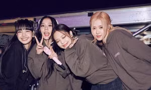 Fan tin rằng BLACKPINK đã tái ký hợp đồng với YG Ent nhờ chi tiết này trong lịch trình của nhóm