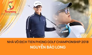 Khắc tên nhà vô địch Nguyễn Bảo Long trên cúp luân lưu Tiền Phong Golf Championship