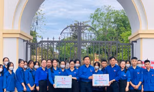 Hơn 1.300 thanh niên tình nguyện tiếp sức mùa thi