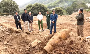 Phát hiện vật thể lạ nghi là bom ở Thanh Hóa