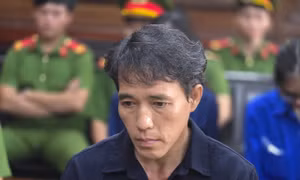 Tuấn "Cọp" tại phiên tòa.