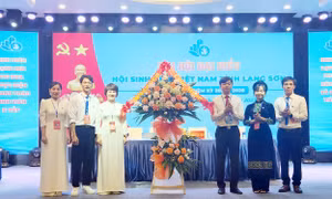 Chăm lo và nghiên cứu phát huy bản sắc trong sinh viên dân tộc thiểu số Lạng Sơn