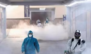 Xịt khử khuẩn tại sân bay