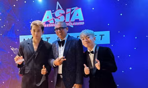 Bất ngờ chưa, 'Best Comedy Maestro' châu Á gọi tên Vương Khánh!