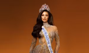 Miss Supranational 2024: Lydie Vũ diện váy dạ hội lấy cảm hứng từ dải ngân hà