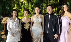 Hoa hậu Thùy Tiên hội ngộ ông Nawat và bà Teresa sau khi bị hủy theo dõi, thái độ ra sao?