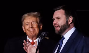 Ông Trump và ứng viên phó tổng thống J.D. Vance. (Ảnh: Reuters)