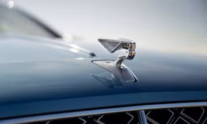 Xe siêu sang Bentley có thể sở hữu logo biết bay
