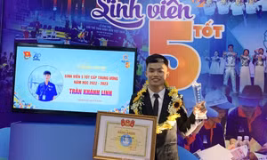 Nam sinh ‘đánh dấu tuổi trẻ’ bằng danh hiệu ‘Sinh viên 5 tốt’ cấp T.Ư hai lần liên tiếp
