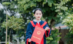 Nữ sinh Đắk Lắk hiếu học và mong muốn giúp đỡ cộng đồng