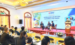  Nhân sự ngành du lịch: Thái độ quan trọng hơn trình độ 